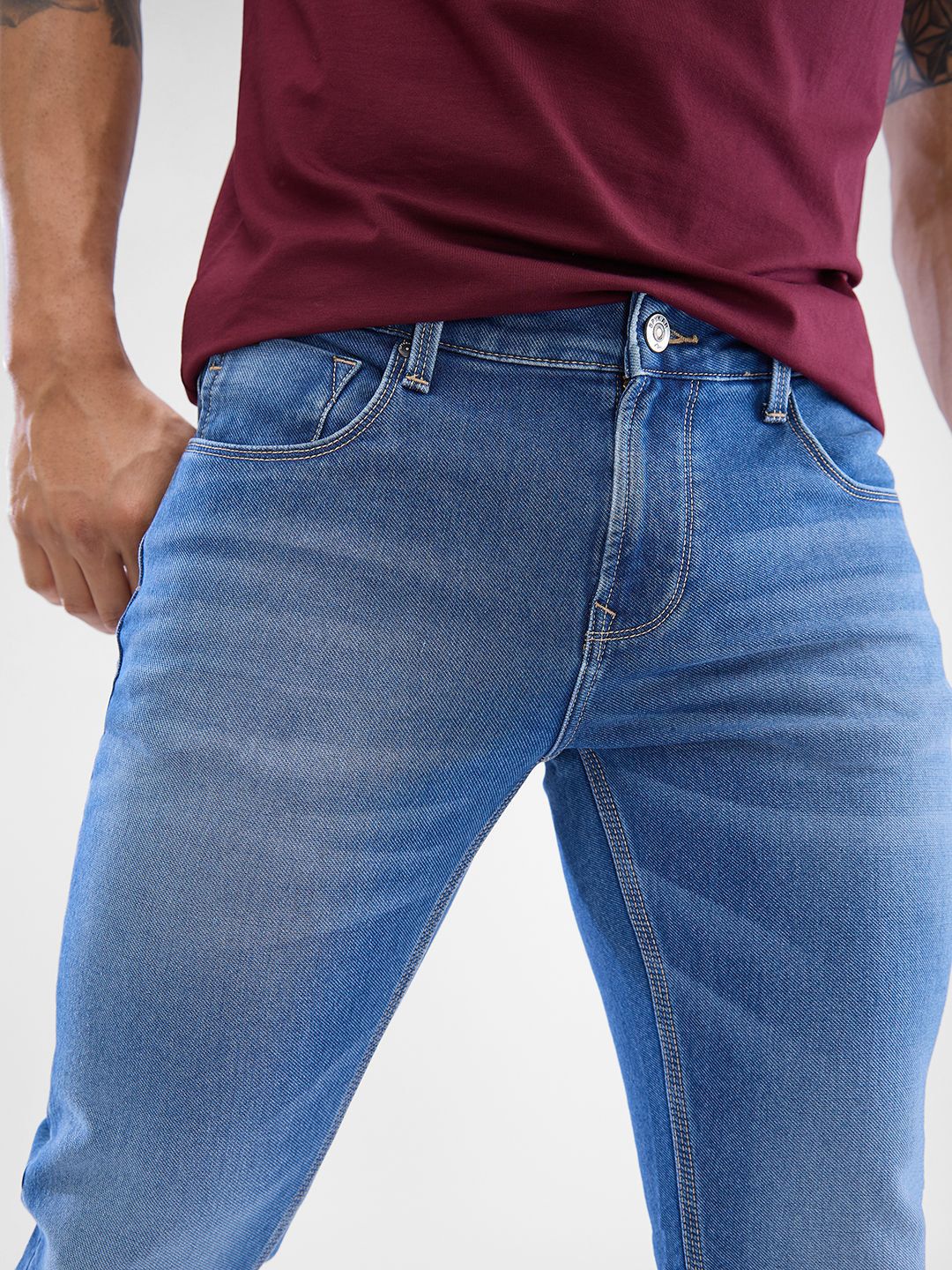 SPYKAR Men Slim Fit Low-Rise Clean Look Heavy Fade Stretchable Jeans