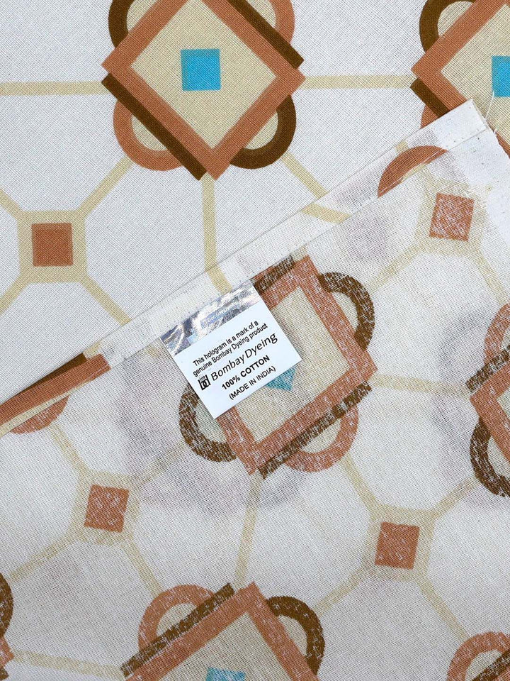 BOMBAY DYEING Aster Brown Geometric 100 TC Cotton Queen Bedsheet Set-2.24 m X 2.44 m