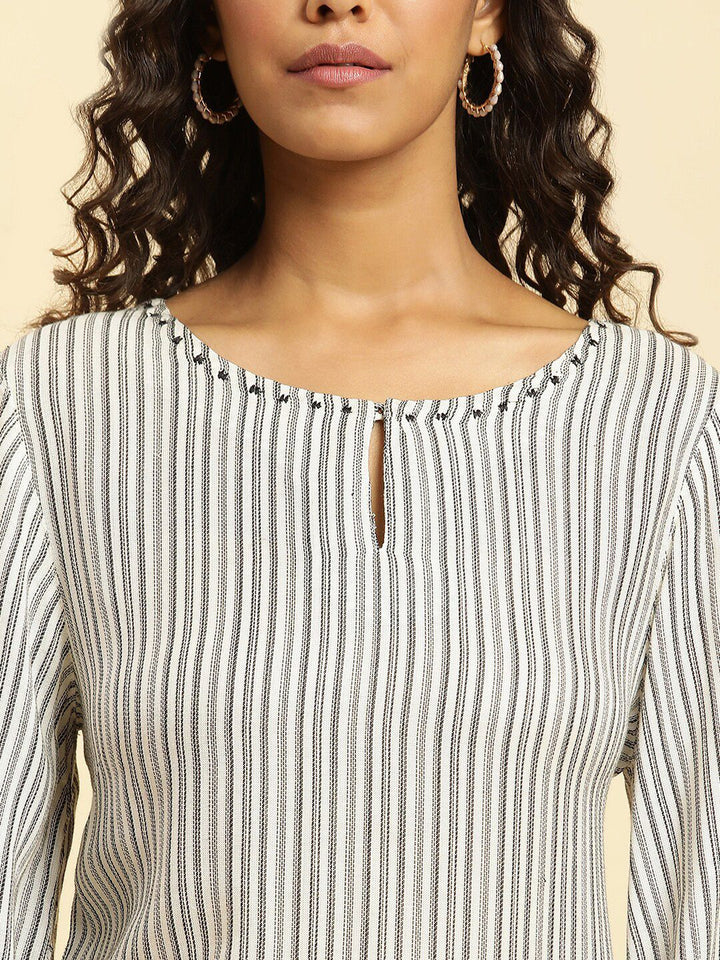 W Striped Print Rayon Straight Kurta