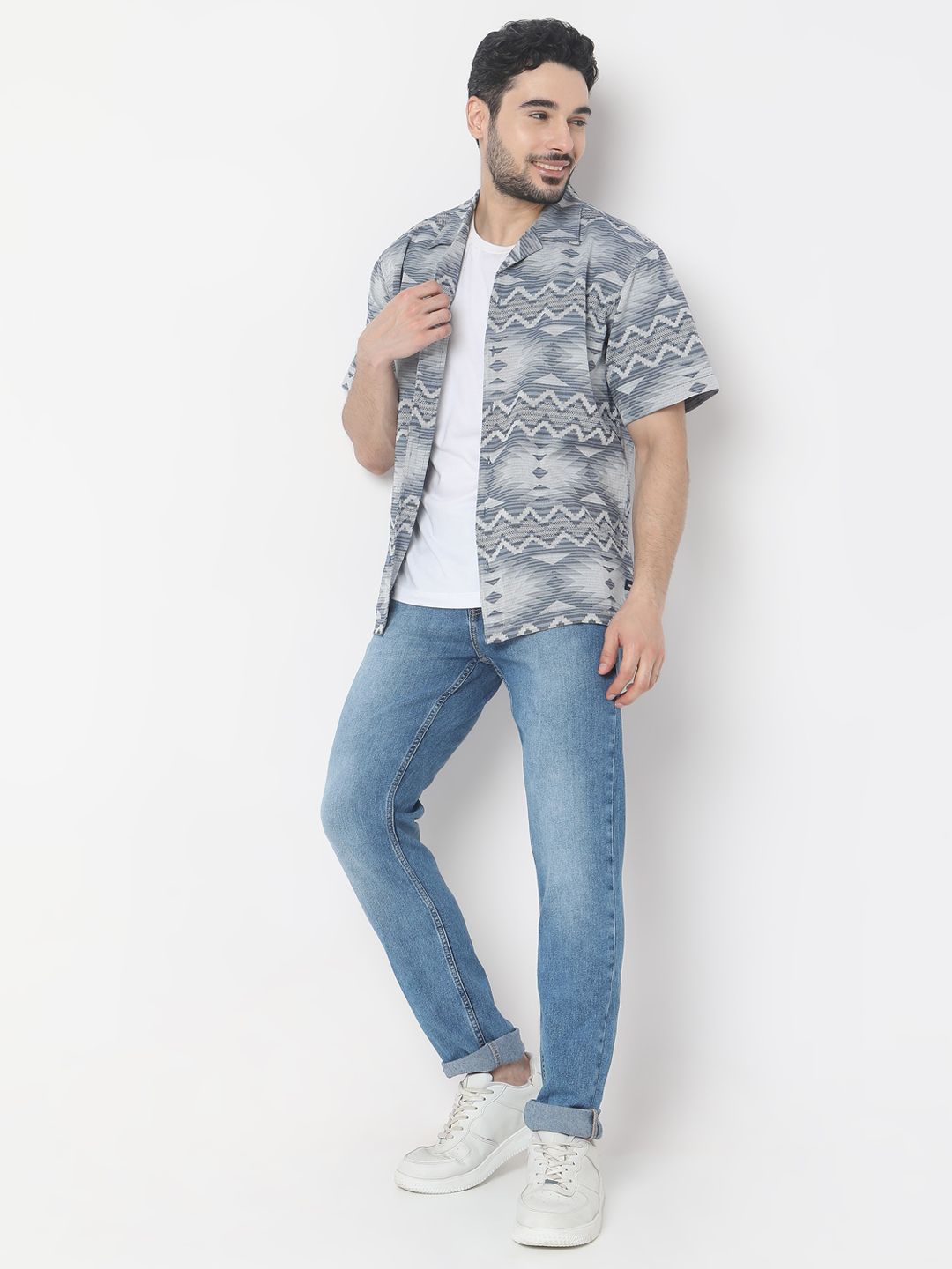 SPYKAR Skinny Fit Low-Rise Heavy Fade Stretchable Jeans