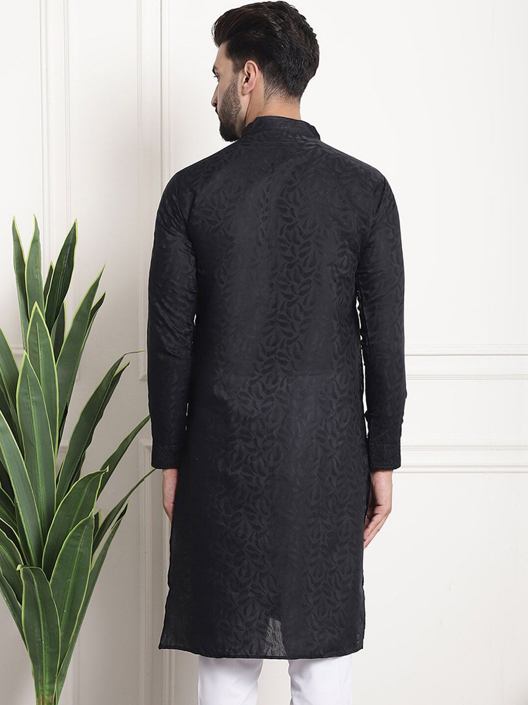SOJANYA Woven Design Mandarin Collar Thread Work Kurta