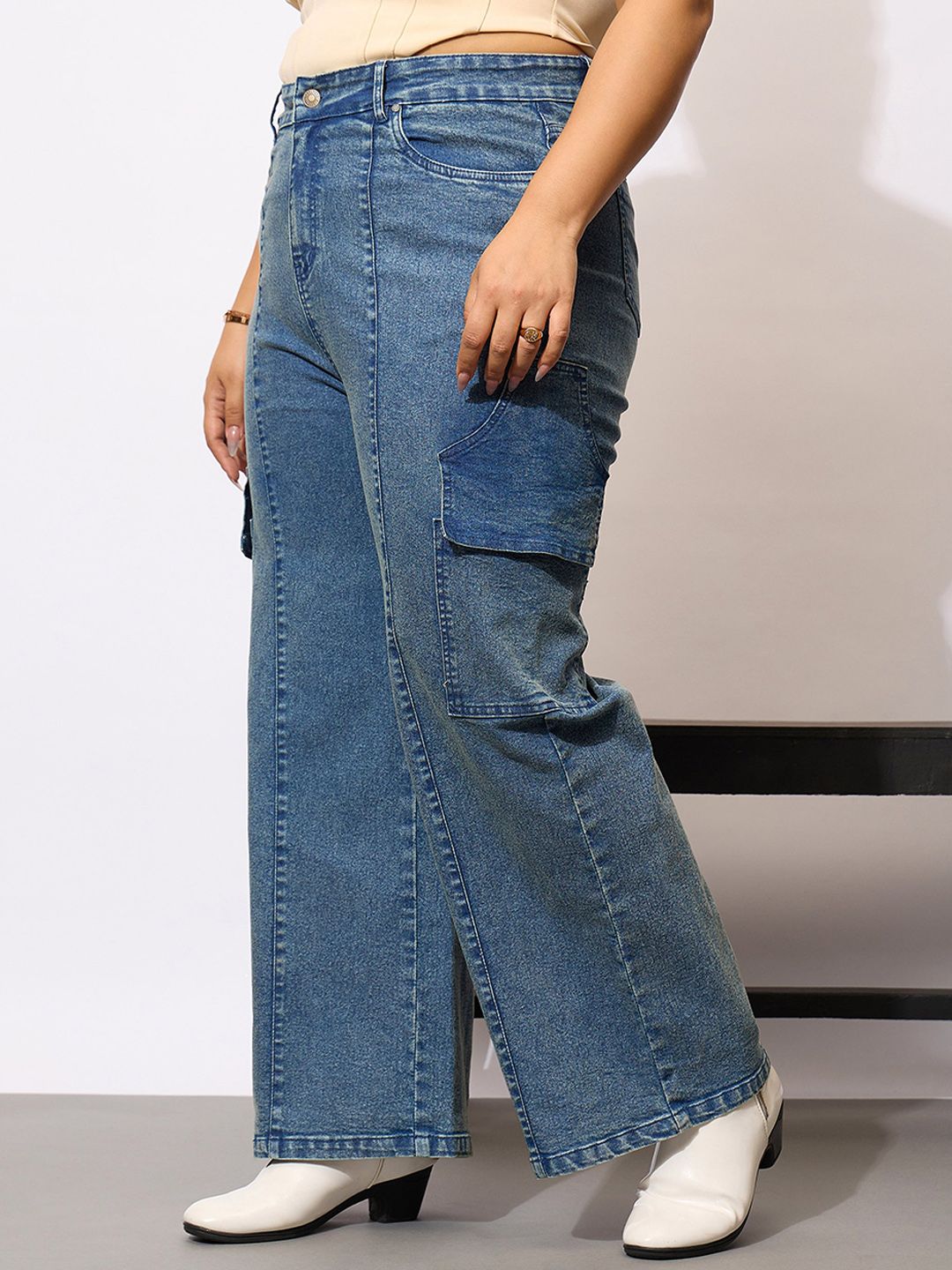 SASSAFRAS Curve Women PLus Size Comfort Acid Wash Clean Look Stretchable Jeans