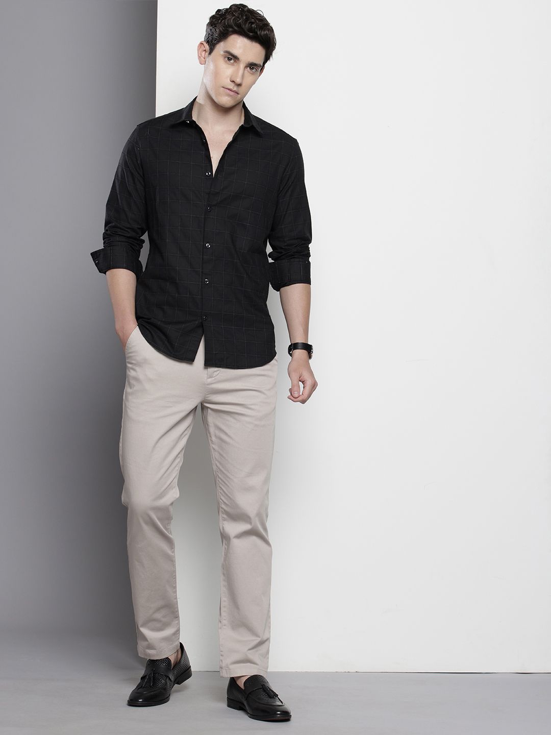 The Indian Garage Co Slim Fit Opaque Checked Casual Shirt