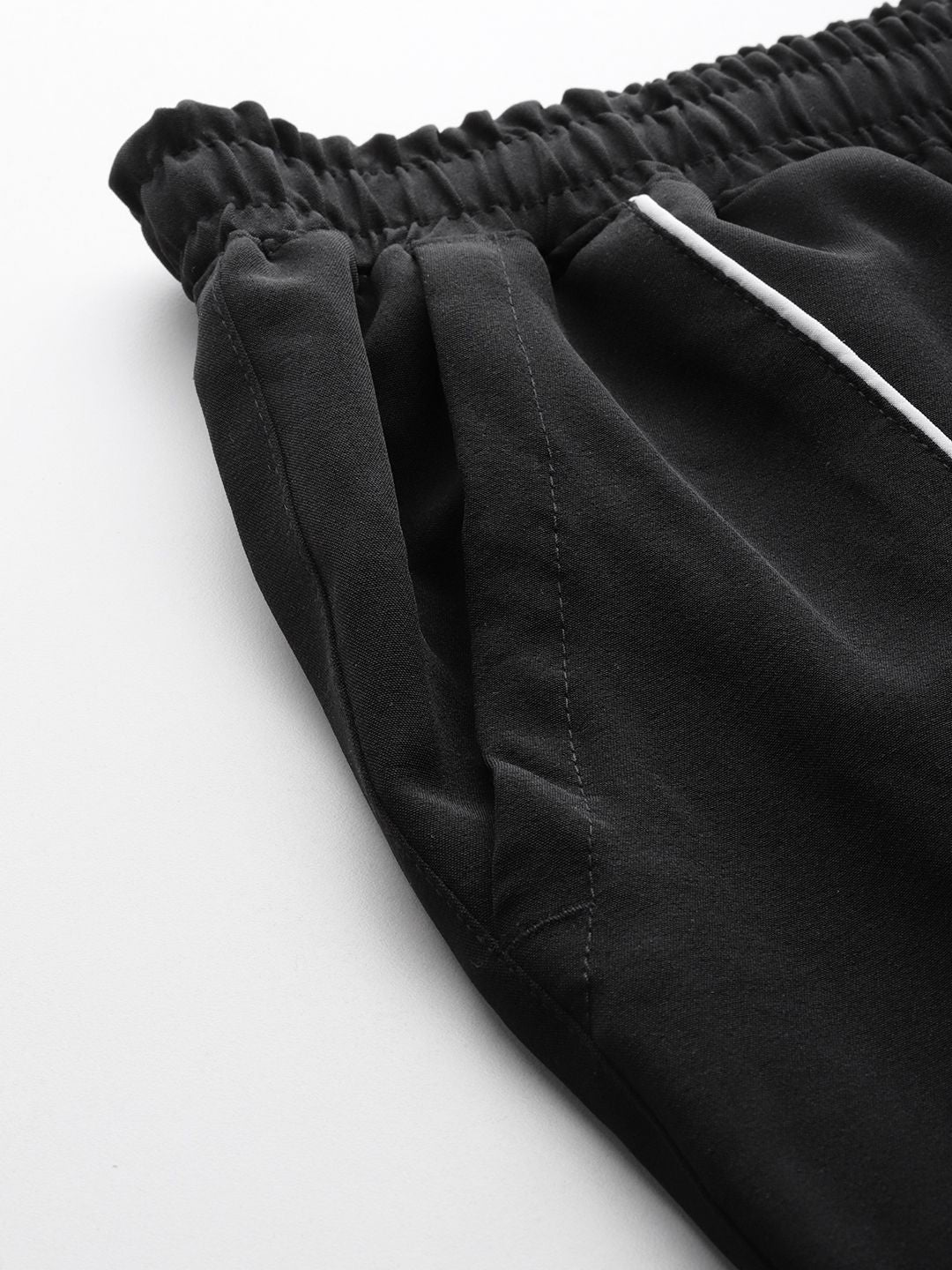 HRX by Hrithik Roshan Men Rapid-Dry Cargo Style Training Joggers