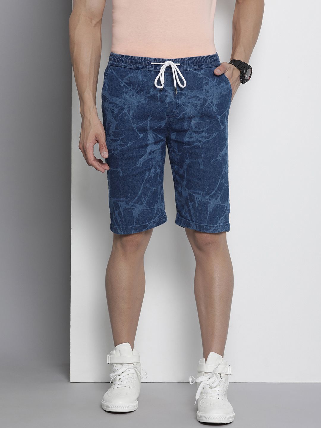 The Indian Garage Co Men Printed Denim Shorts