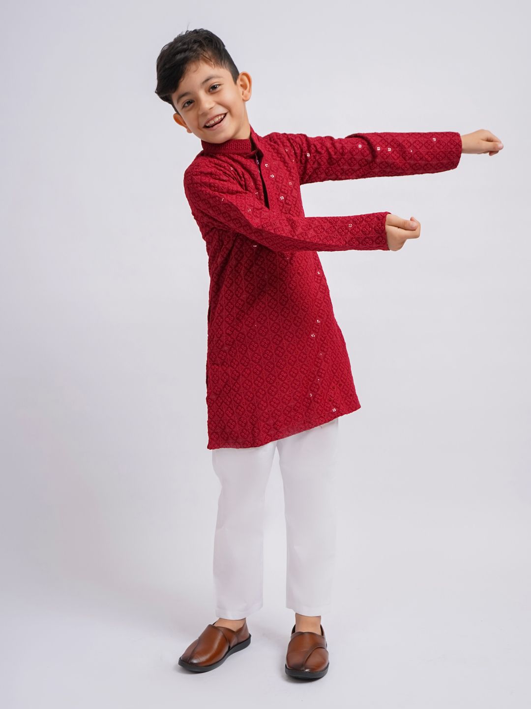 VASTRAMAY Boys Ethnic Motifs Embroidered Regular Sequinned Kurta With Pyjamas