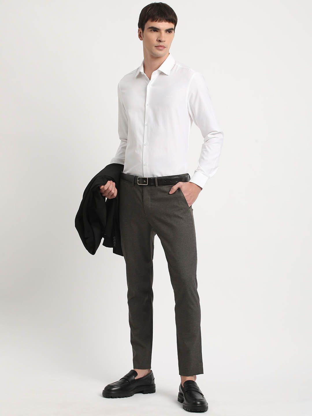 THE BEAR HOUSE Men Solid Tapered Fit Mid-Rise Formal Trousers