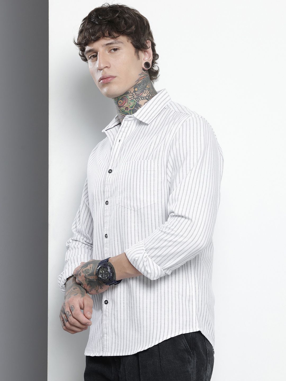 The Indian Garage Co Slim Fit Opaque Striped Casual Shirt