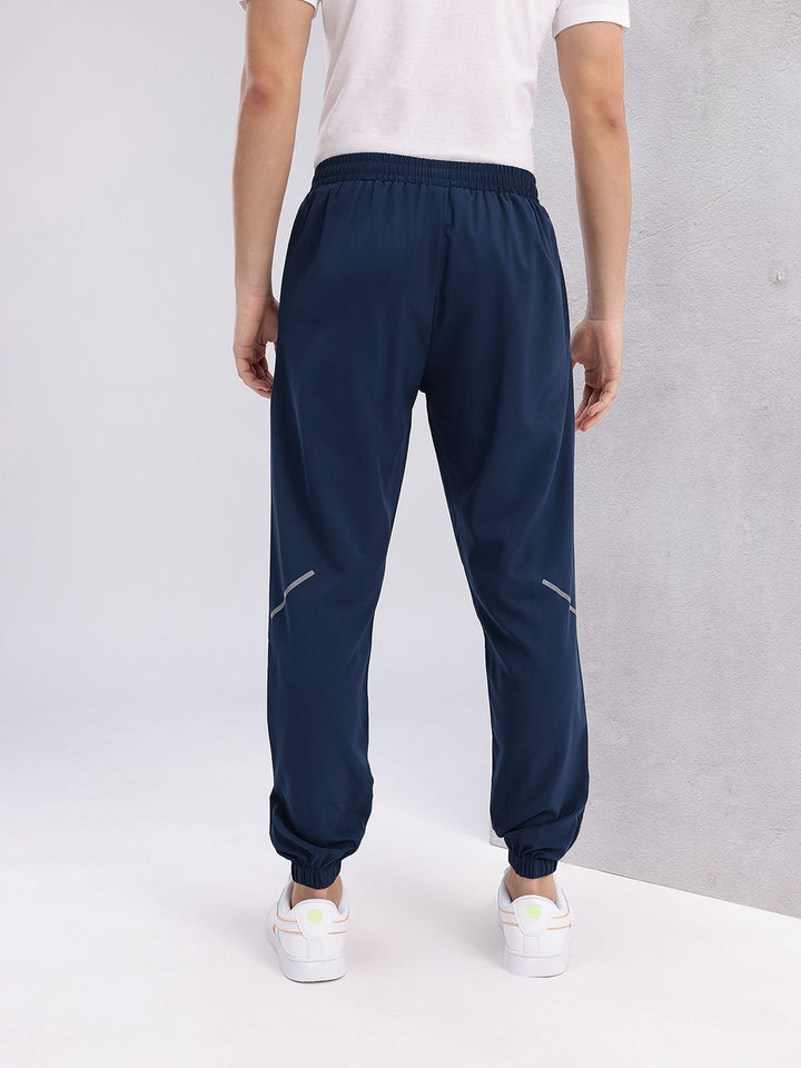HRX by Hrithik Roshan Men Mid-Rise Regular Fit Rapid-Dry Running Joggers