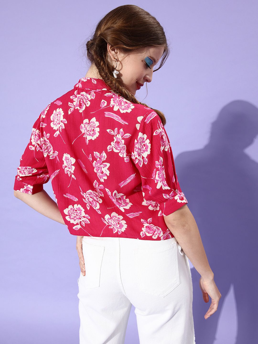 DressBerry Women Pink & White Slim Fit Floral Printed Casual Shirt