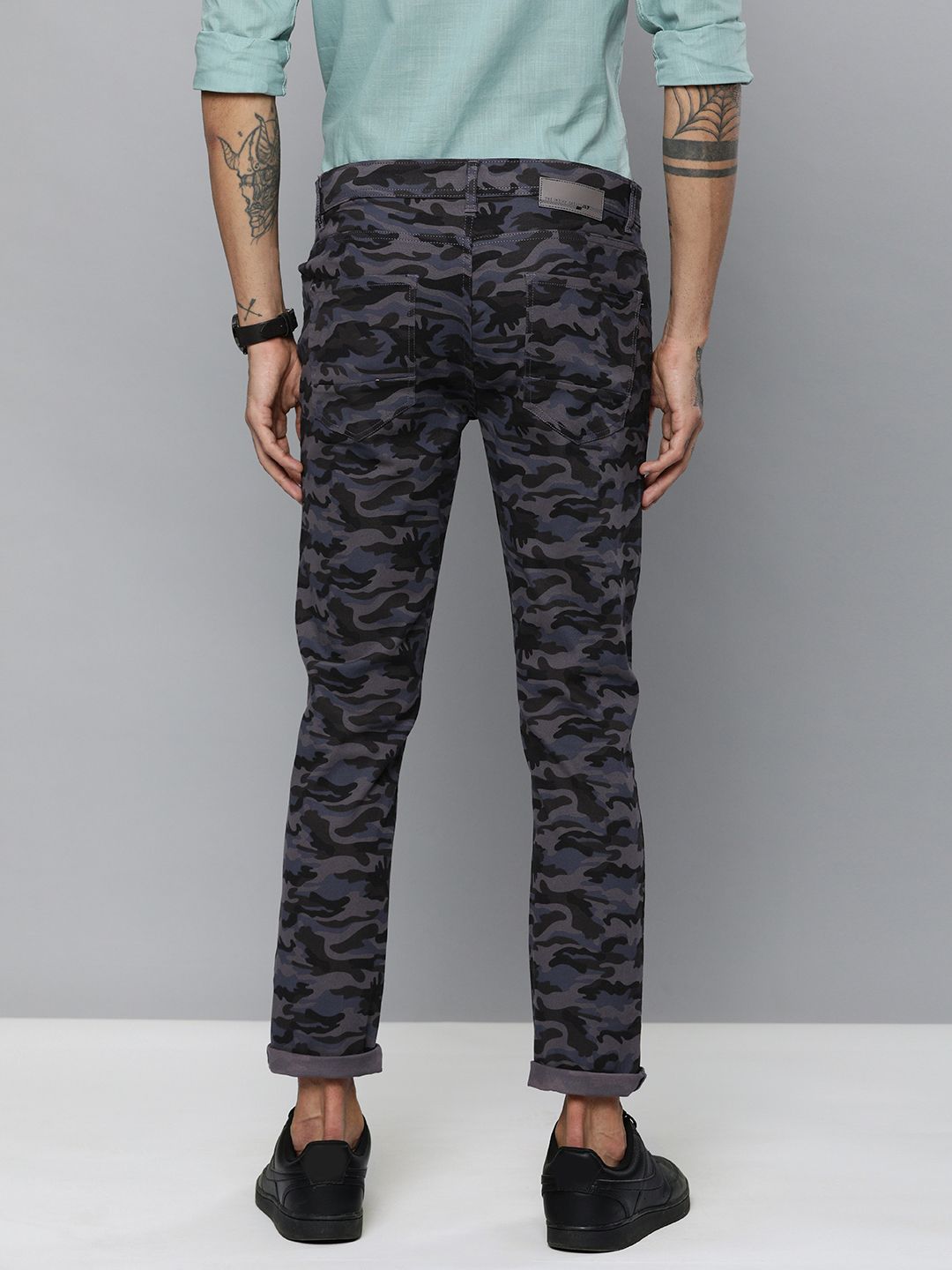 The Indian Garage Co Men Charcoal Grey Camouflage Printed Slim Fit Chinos