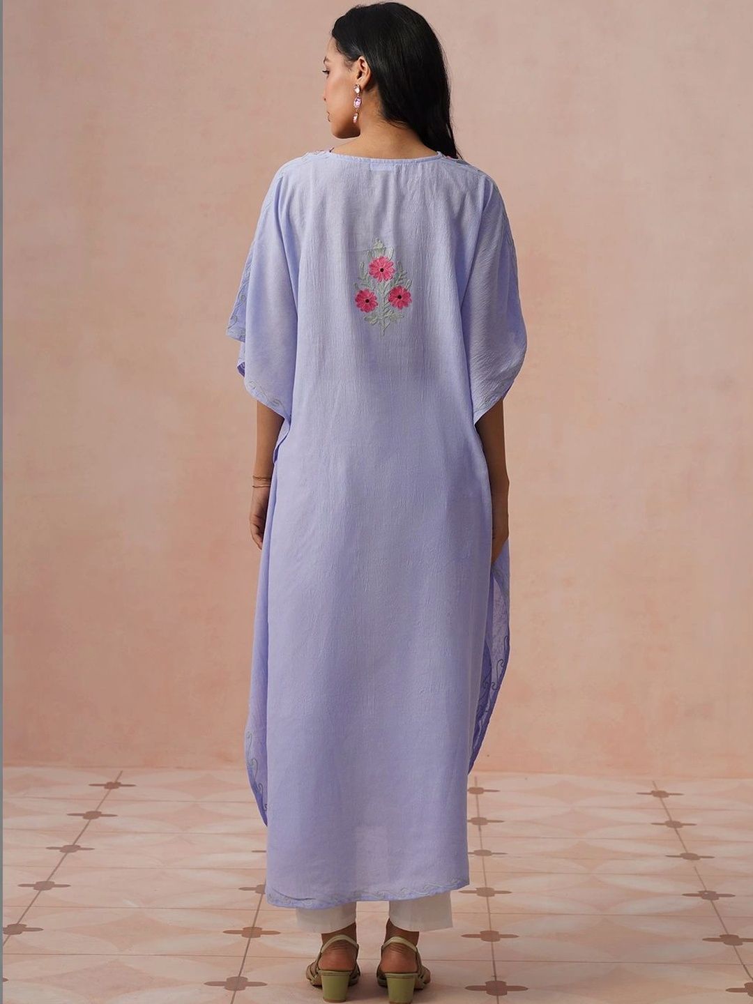House of Chikankari Wanita Sulaman Bunga Lengan Panjang Kerja Benang Krep Bunga Kaftan Kurta