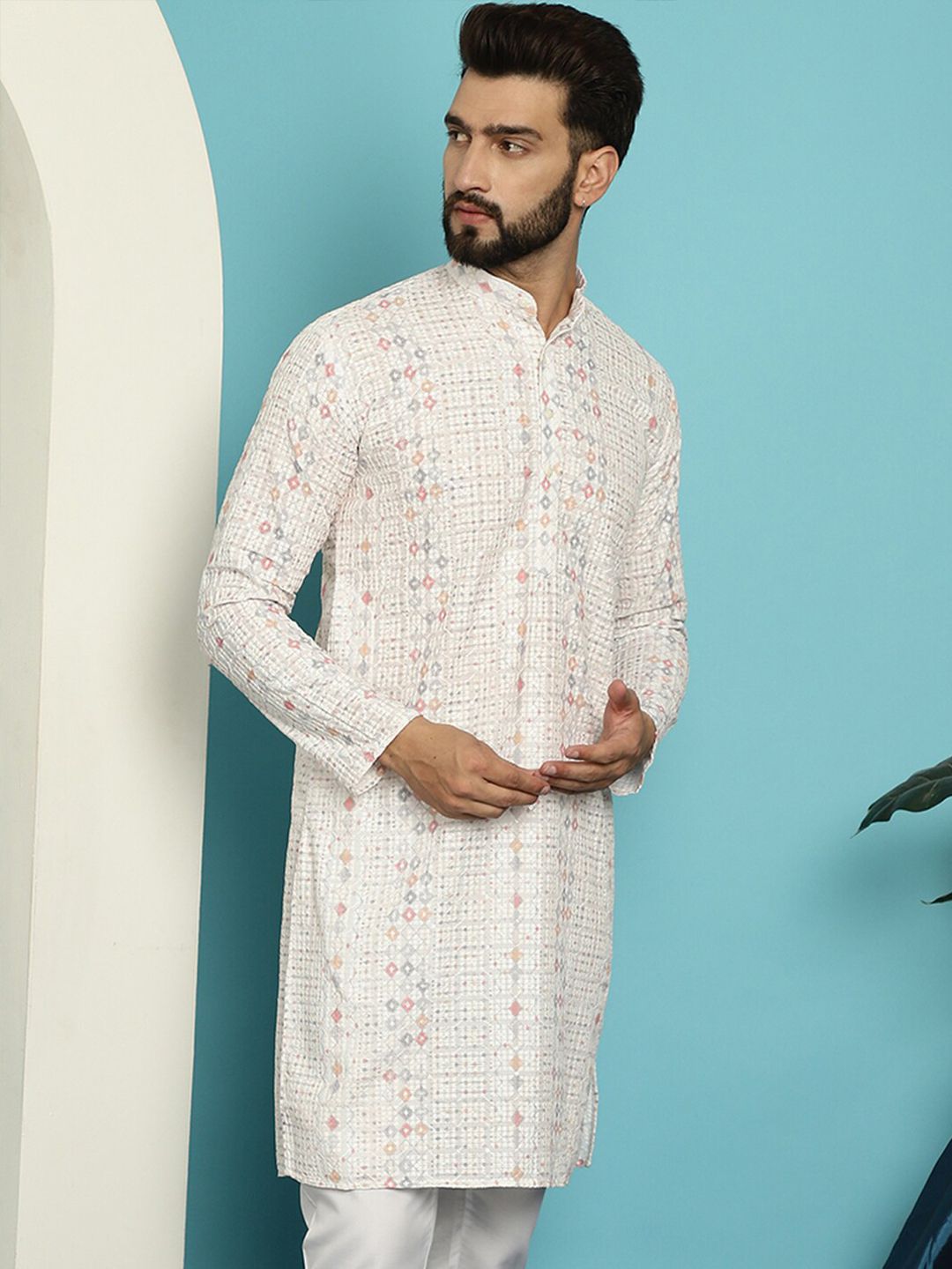 SOJANYA Geometric Embroidered Pure Cotton Straight Kurta