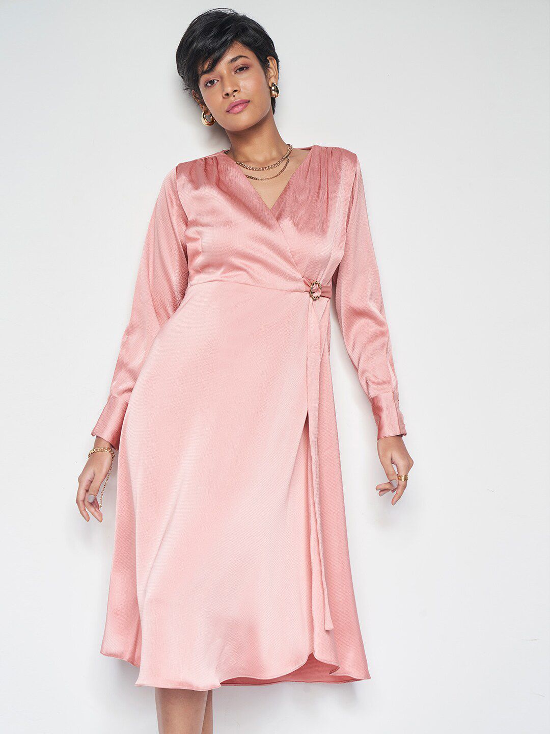 AND V-Neck Long Cuffed Sleeves Midi Dress