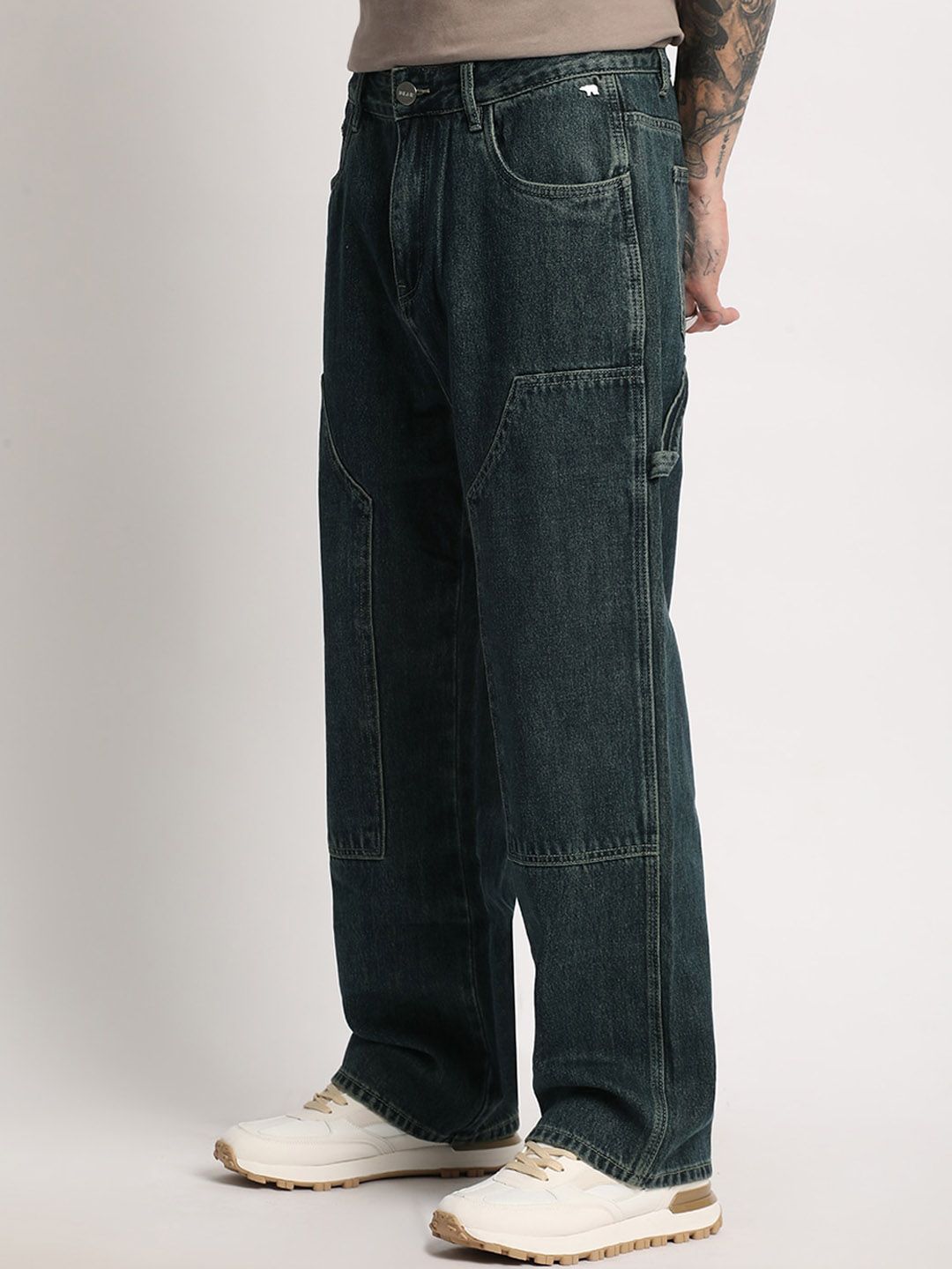 THE BEAR HOUSE Men Straight Fit Clean Look Stretchable Jeans