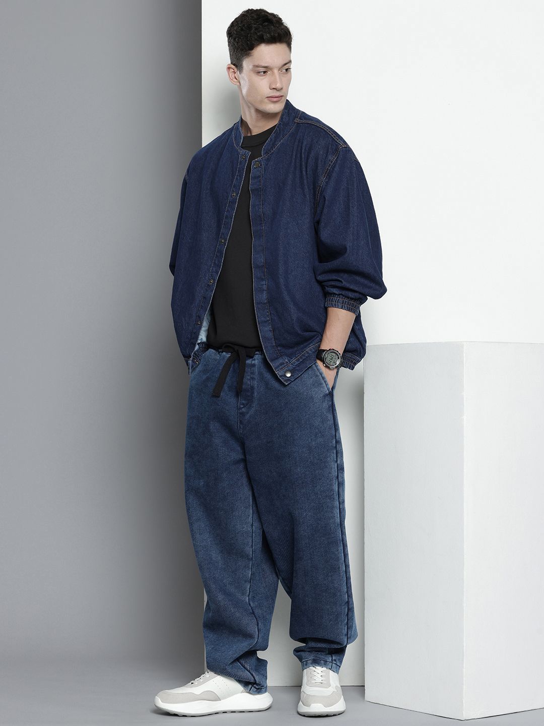 The Indian Garage Co Men Barrel Fit Stretchable Jeans