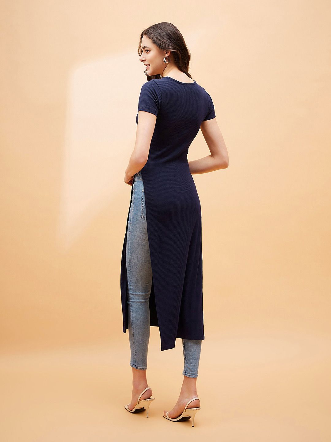 SASSAFRAS BASICS Knitted Longline Top