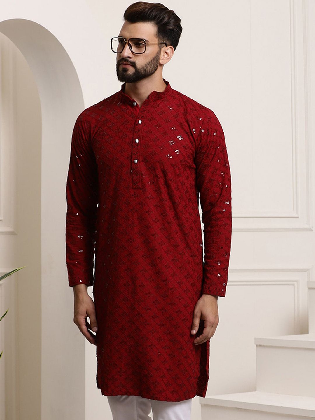 SOJANYA Motif Etnik Bersulam Kolar Mandarin Kurta Pure Cotton