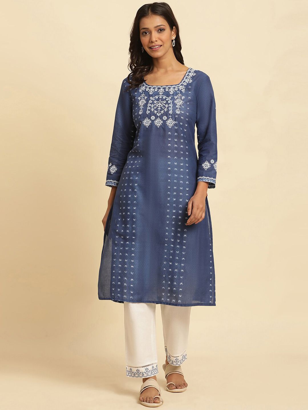 W Ethnic Motifs Embroidered Thread Work Pure Cotton Straight Kurta