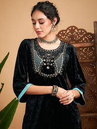 Shae by SASSAFRAS Black Ethnic Motifs Embroidered Zari Straight Velvet Kurta