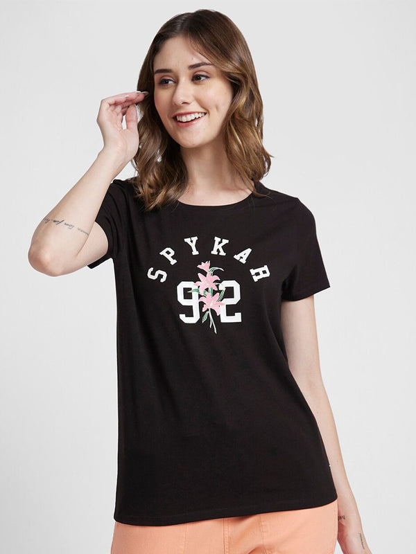 T-shirt kapas yang dicetak tipografi spykar tipografi