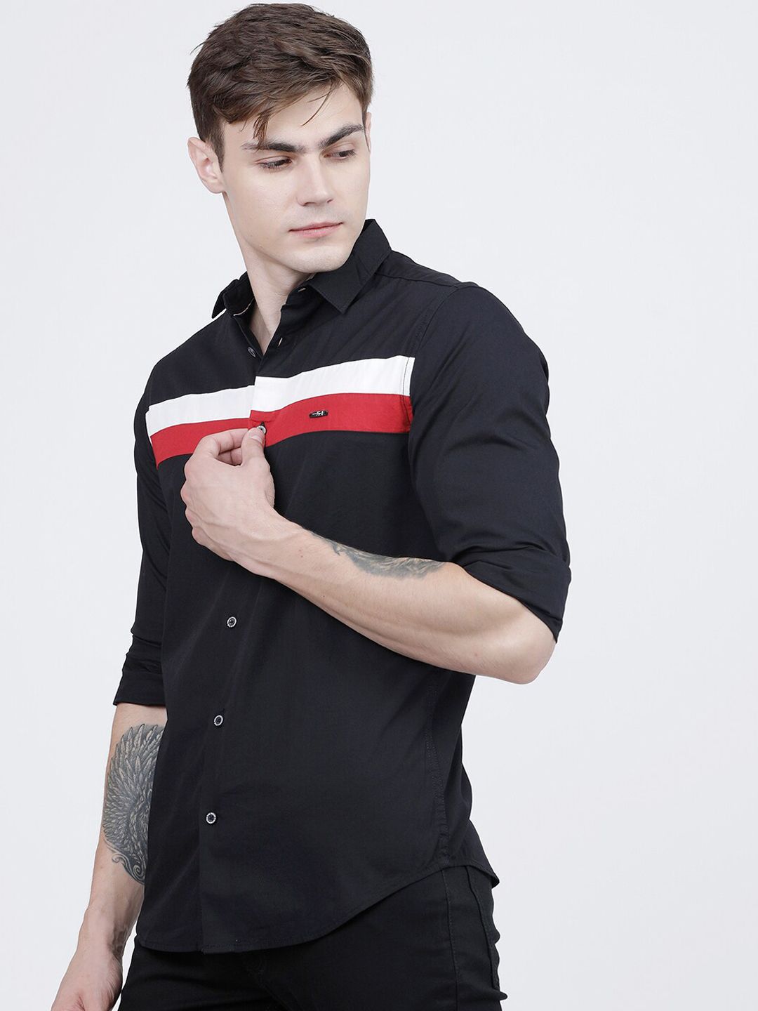 The Indian Garage Co Men Black Slim Fit Striped Casual Shirt