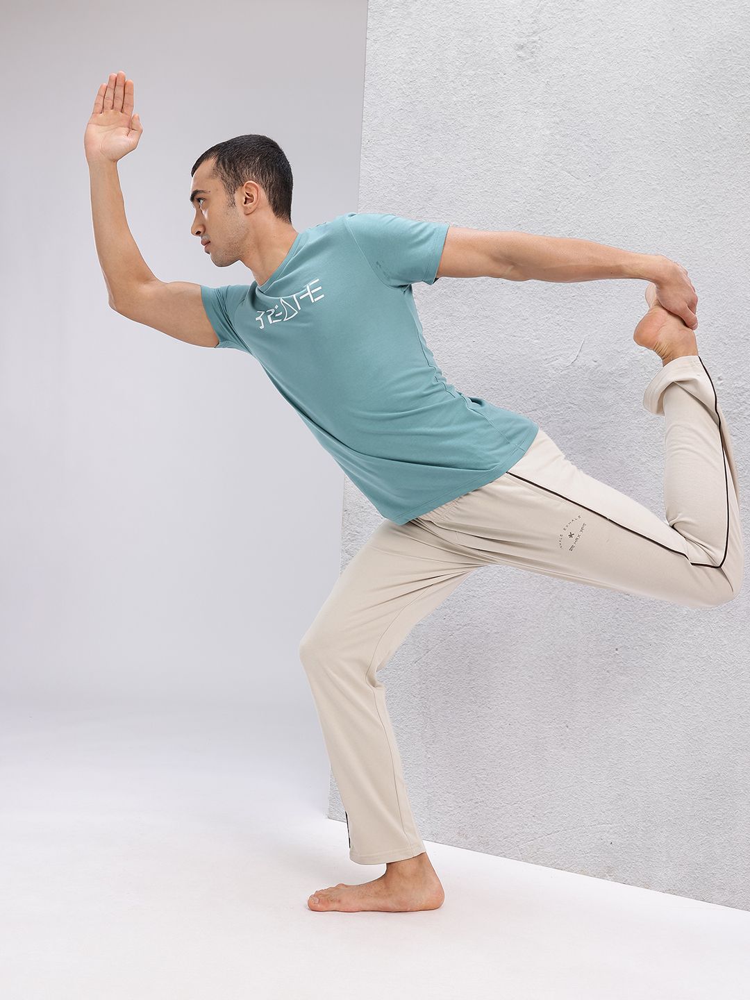 HRX by Hrithik Roshan Men Mid-Rise Yoga Track Pants with Contrast Piping