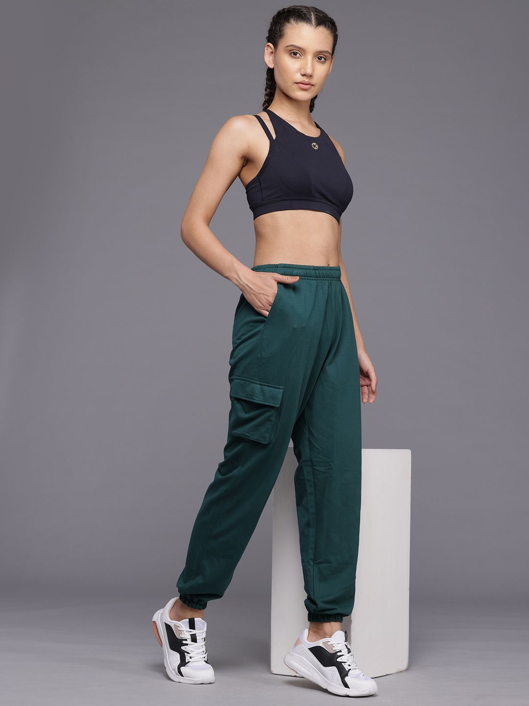 HRX by Hrithik Roshan Styled Back Medium Coverage Lightly Padded Workout Bra KY018_03