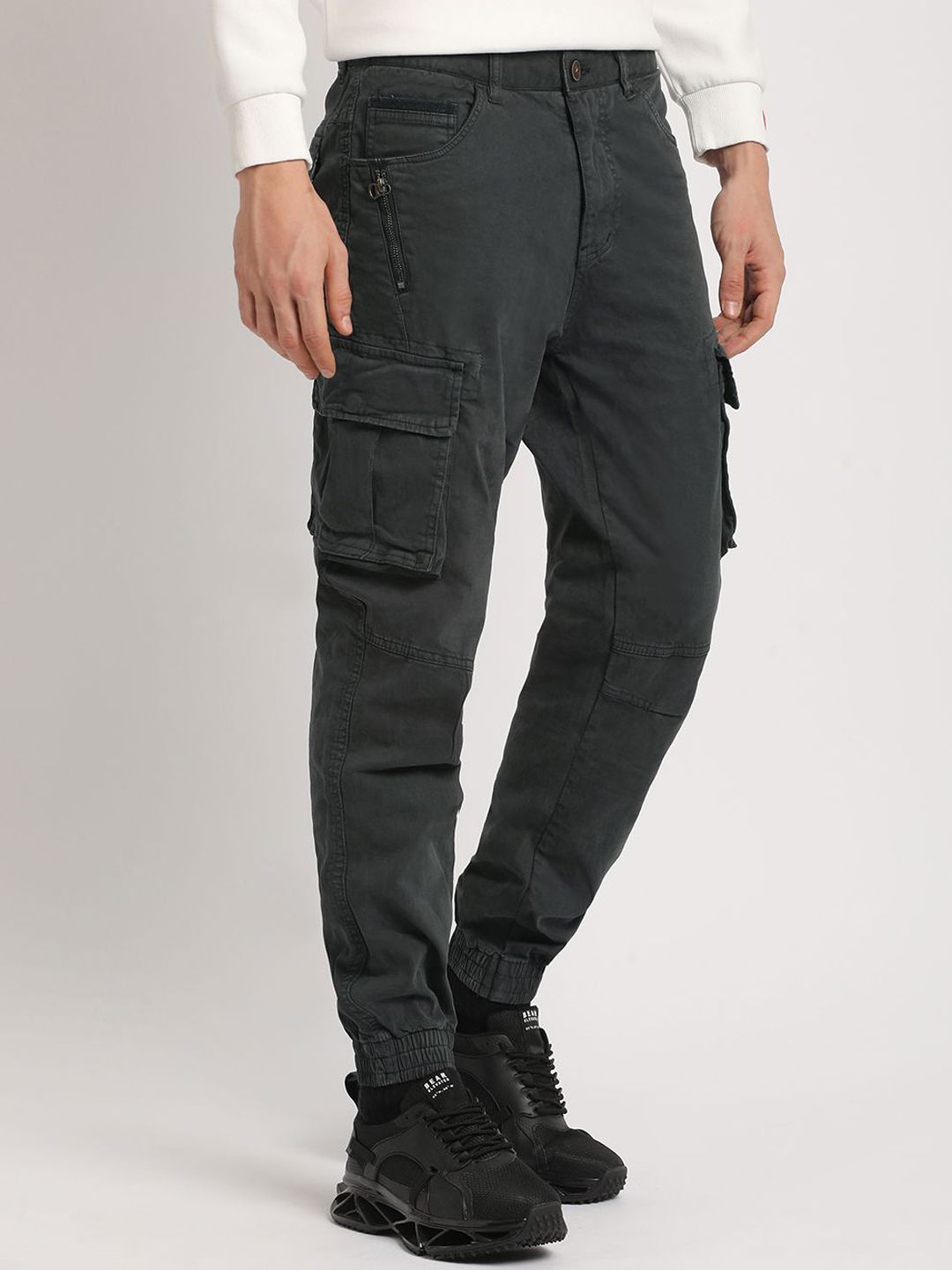 THE BEAR HOUSE Men Mid Rise Solid Regualr Fit Cargo