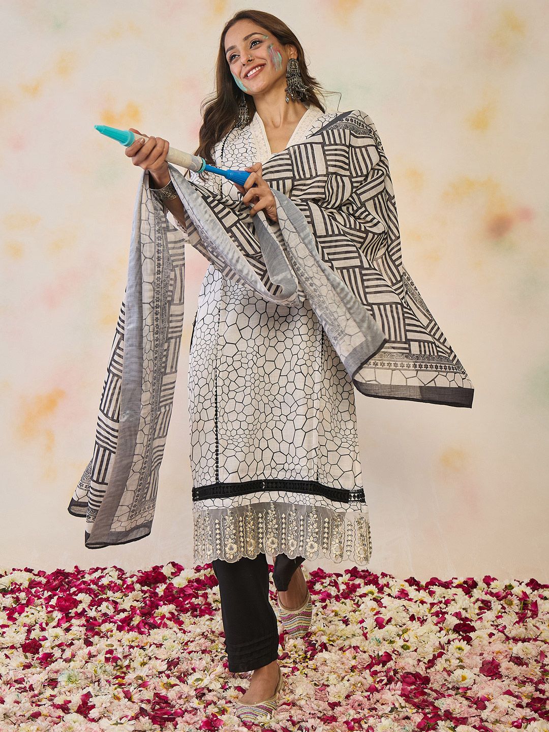 Indo Era Women Printed Regular Thread Work Pure Cotton Kurta with Trousers & With Dupatta