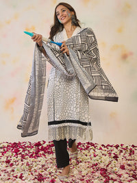 Indo Era Women Printed Regular Thread Work Pure Cotton Kurta with Trousers & With Dupatta