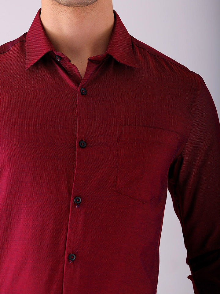 The Indian Garage Co. X Luxe Men Solid Slim Fit Opaque Formal Shirt