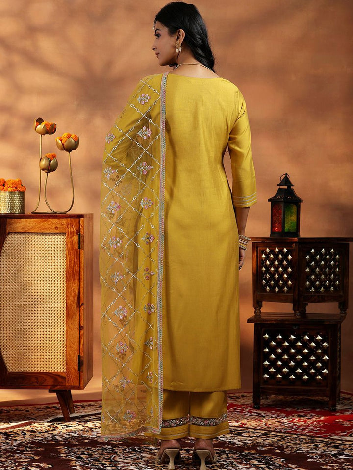 Libas Women Floral Yoke Design Regular Thread Work Kurta with Trousers & With Dupatta