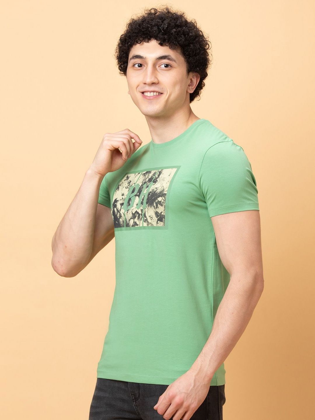 Being Human Men Printed Pockets T-shirt