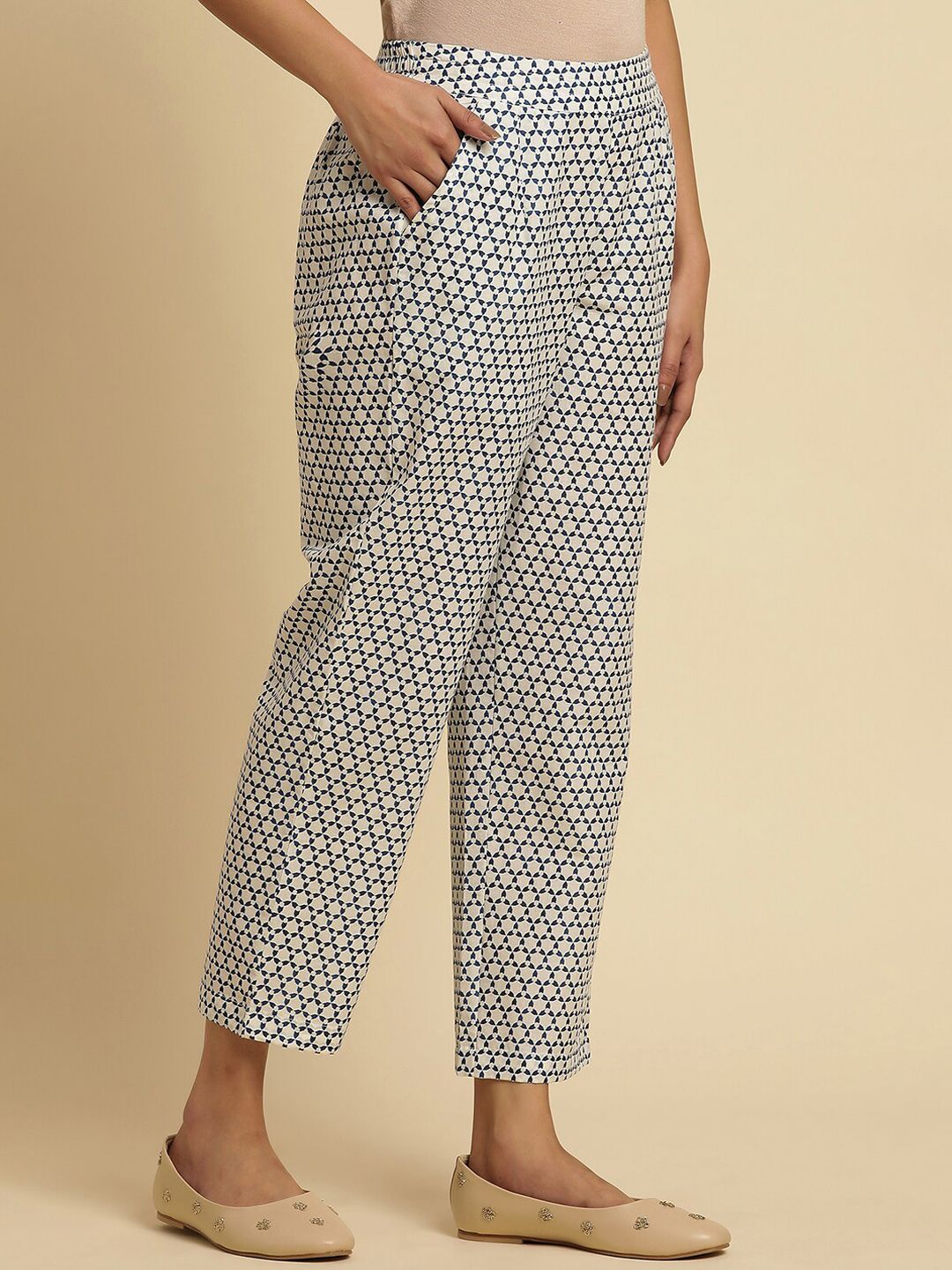 W Women Geometric Printed Cropped Cotton Ethnic Trouser