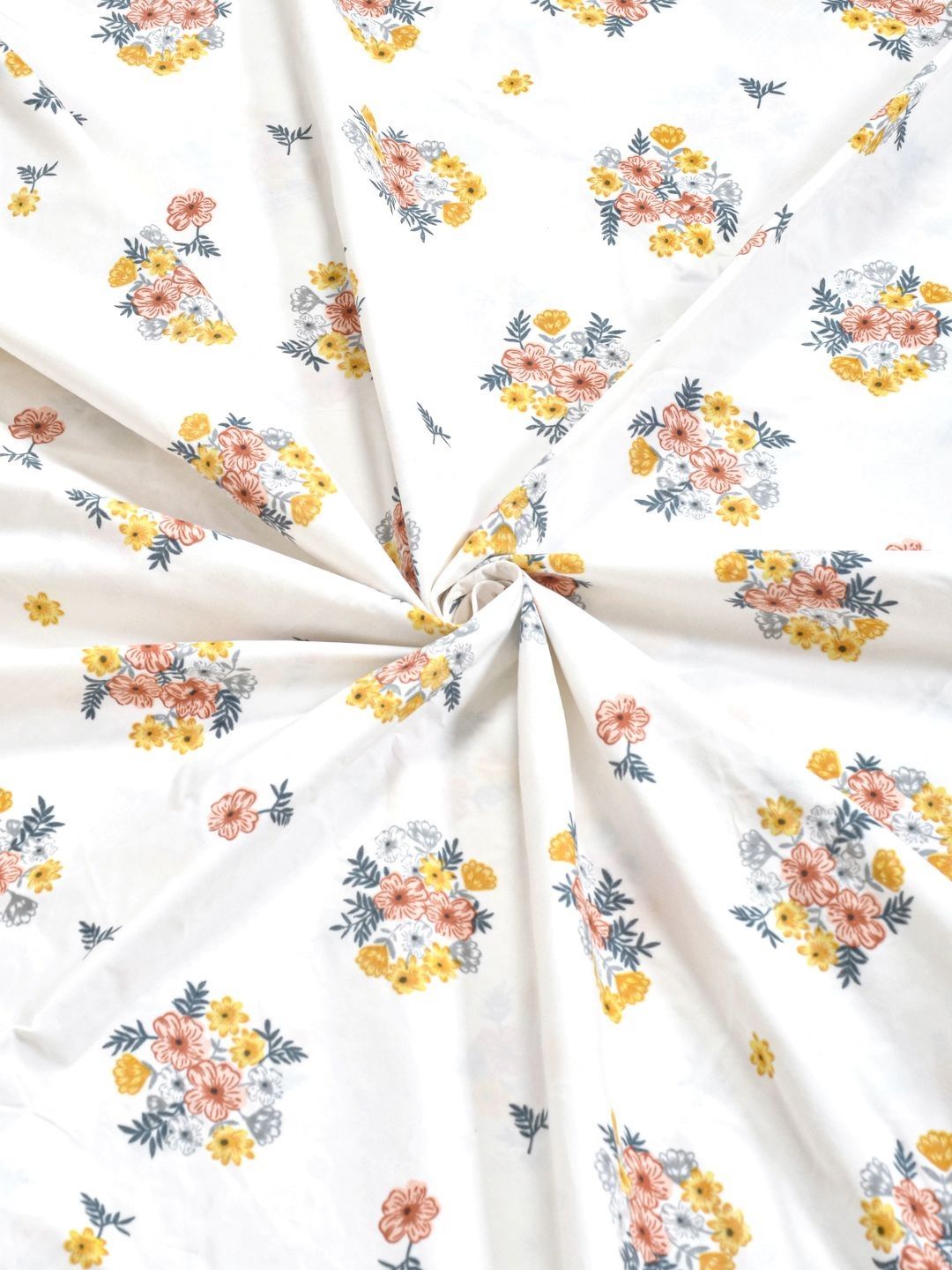 KLOTTHE Bercetak Berwarna Krim Cadar 300 TC King Dengan 2 Sarung Bantal - 2.50 x 2.25 m