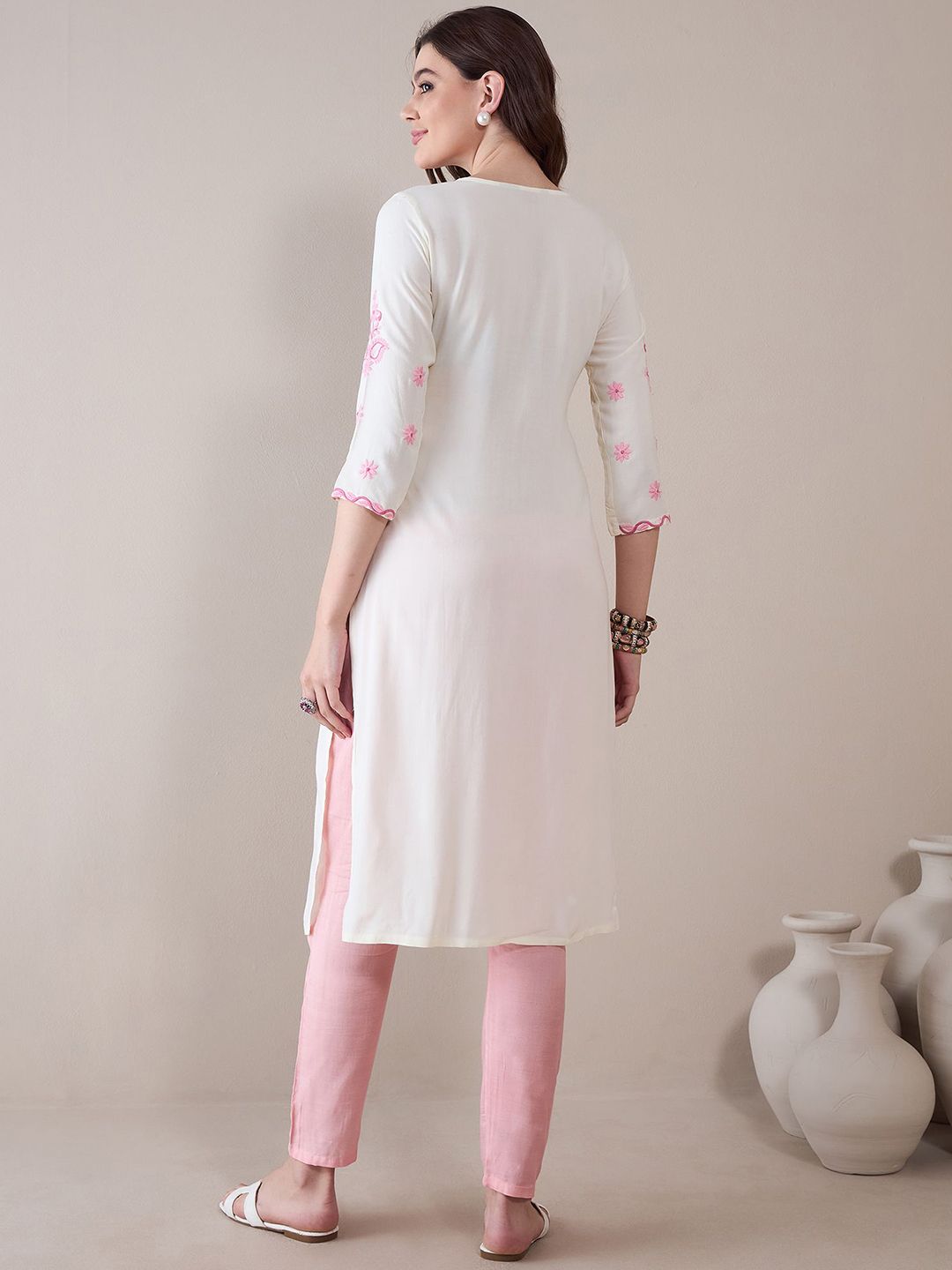 Anouk Floral Embroidered Thread Work Regular Straight Kurta