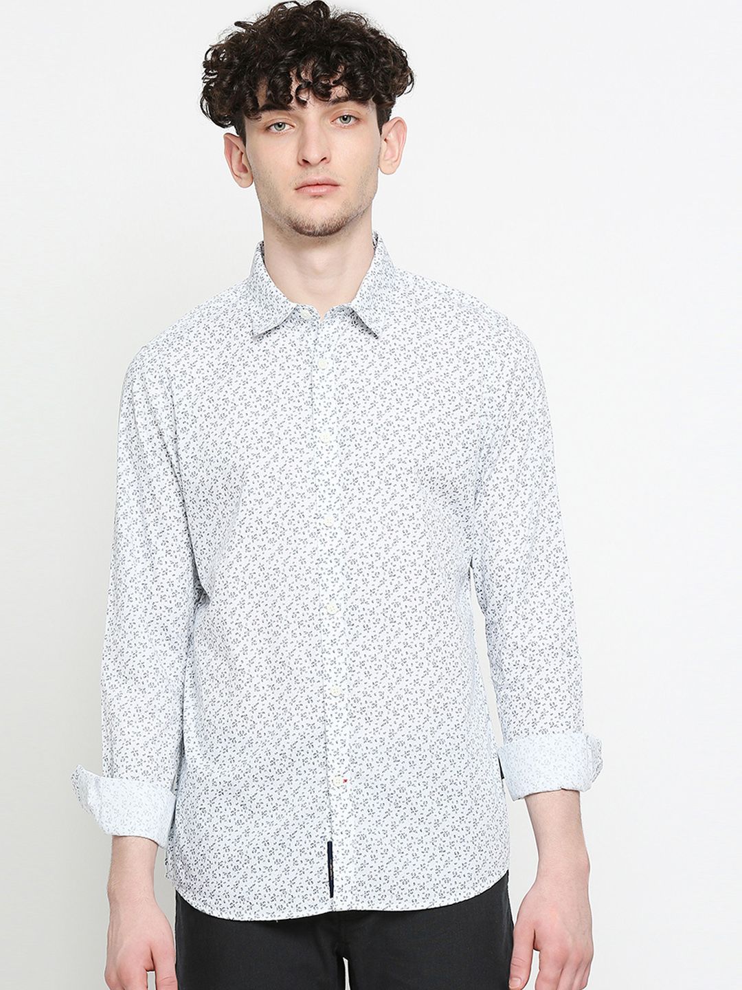 Being Human Pure Cotton Slim Fit Ethnic Motifs Printed Casual Shirt