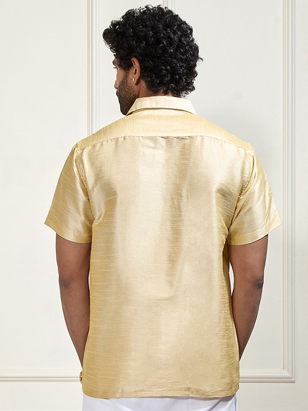 VASTRAMAY Men Beige Regular Fit Solid Casual Shirt