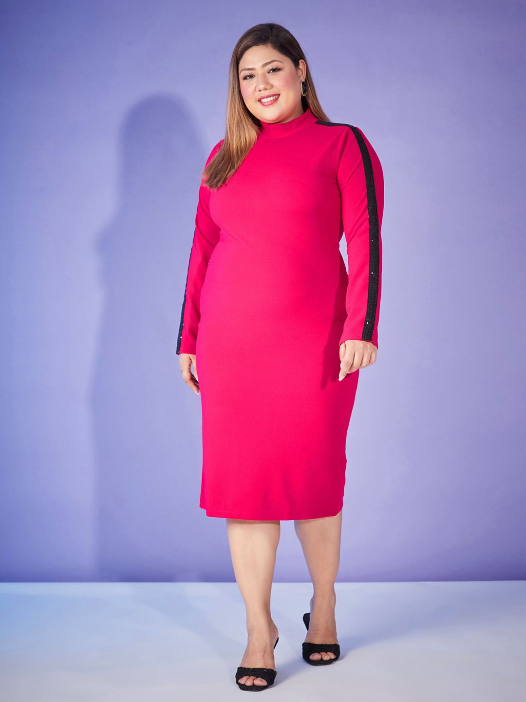 SASSAFRAS Curve Plus Size Fuchsia Long Sleeves Sheath Midi Dress