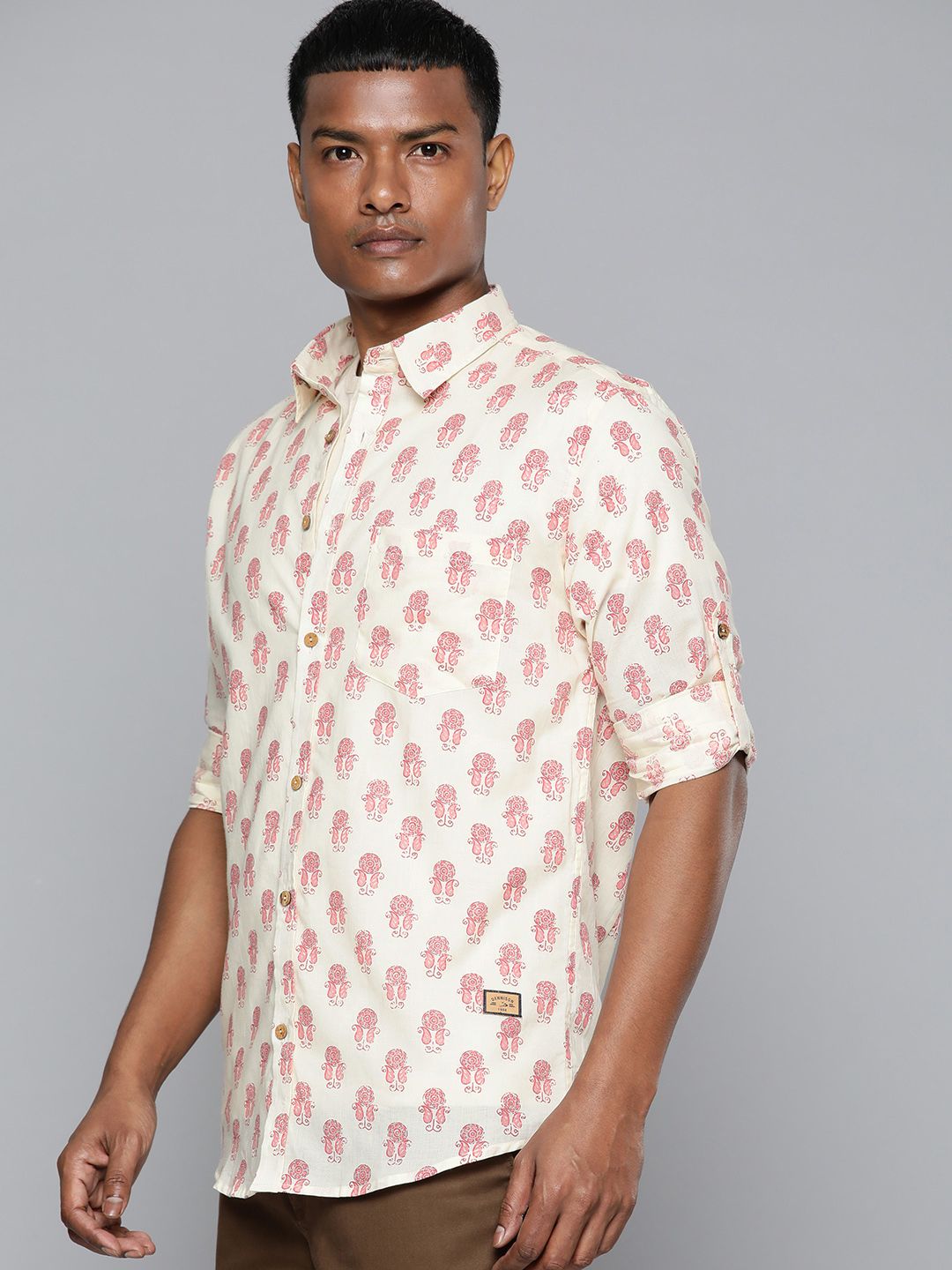 DENNISON Men Cream-Coloured Regular Fit Printed Casual Shirt