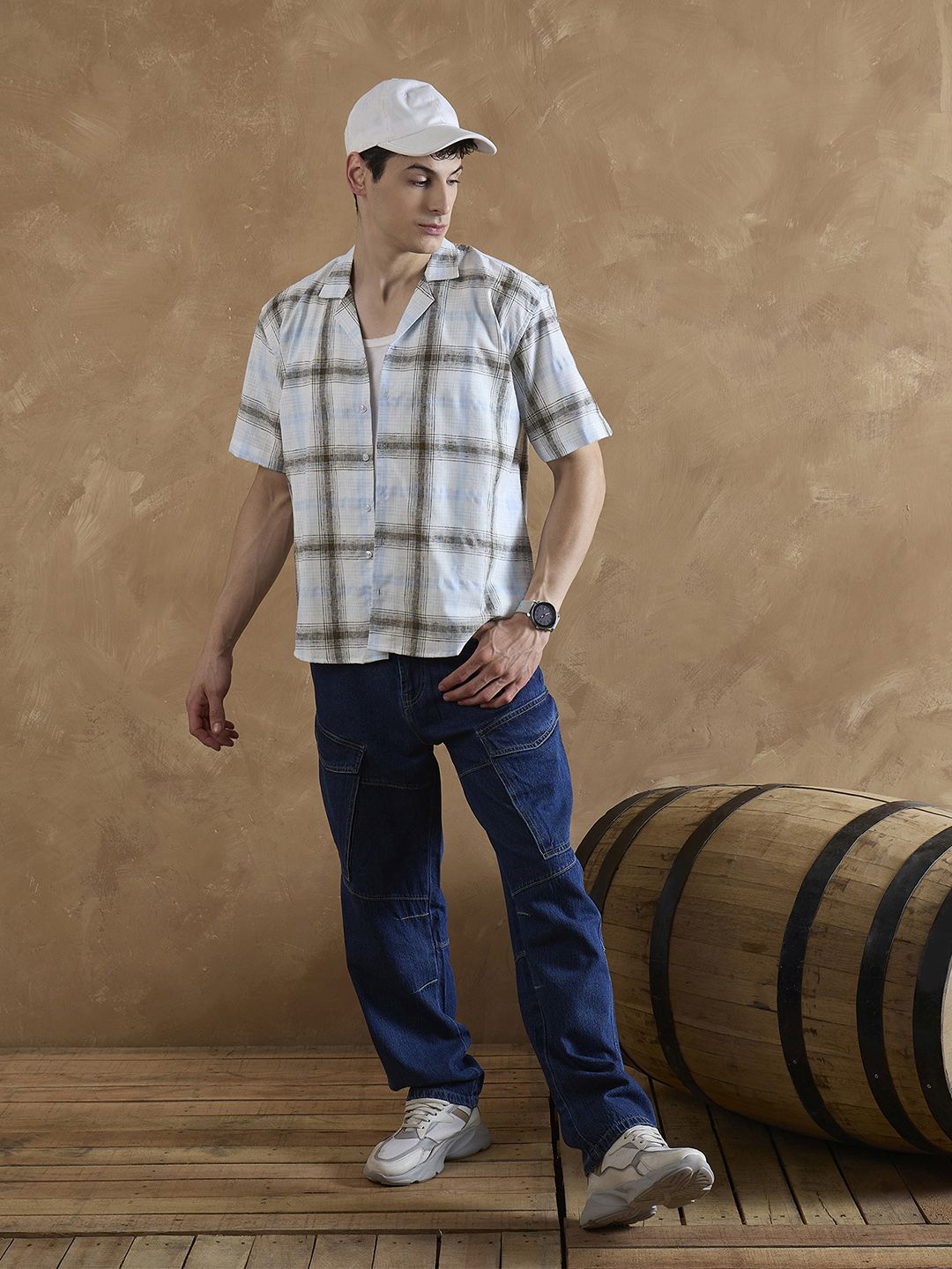 DENNISON Men White and Light Blue Checked Shirt