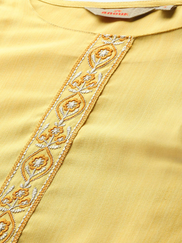 Anouk Yoke Design Embroidered Kurta