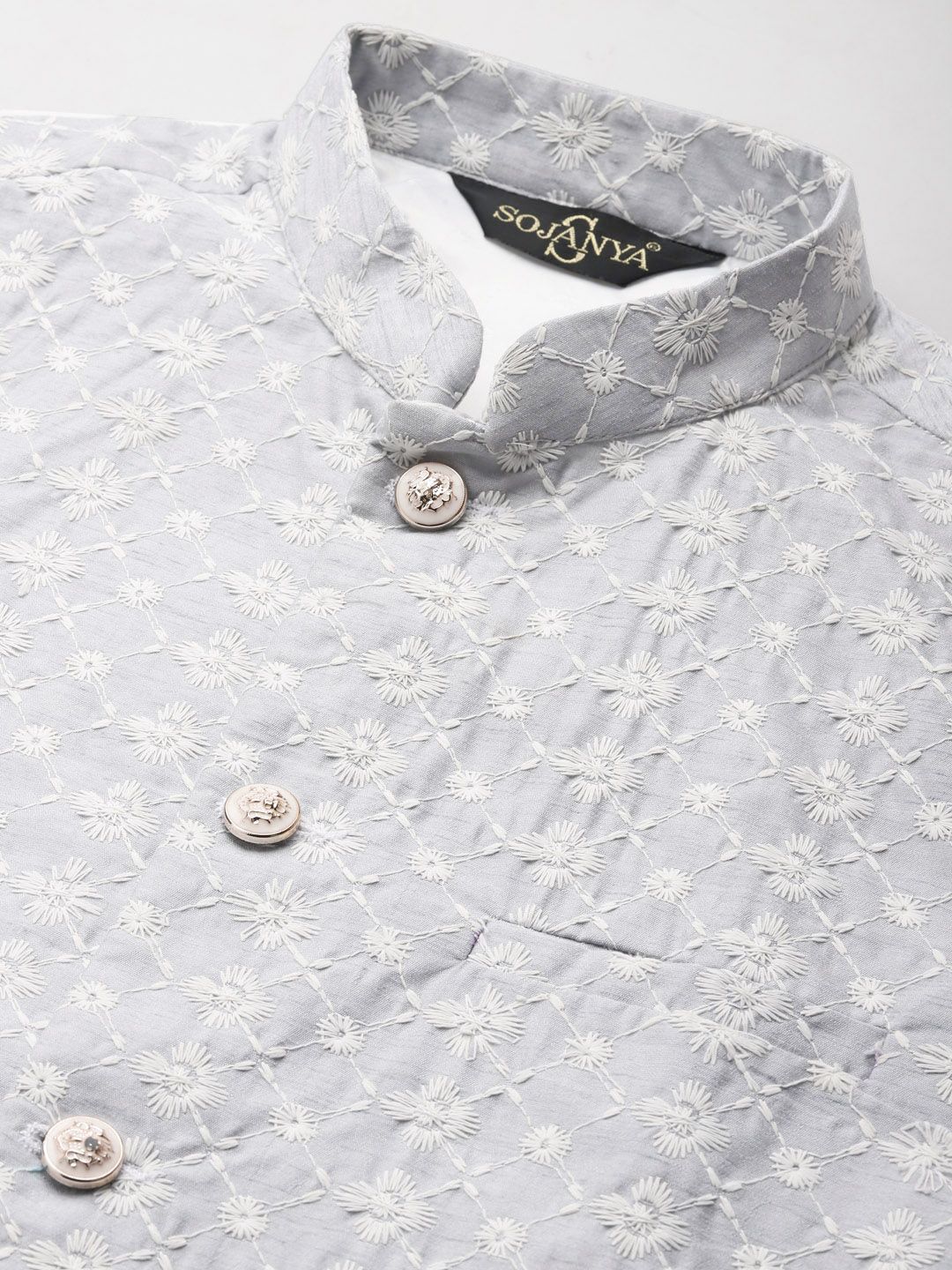 SOJANYA Men Pink & White Embroidered Thread Work Kurta with Churidar & Nehru Jacket