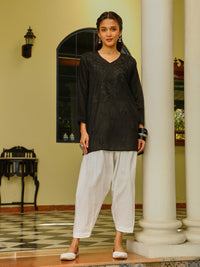 House of Chikankari Women Black Cotton Chikankari Embroidered Kurti