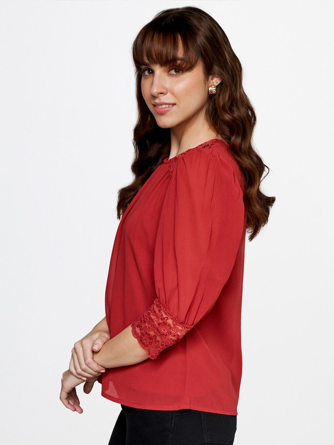 AND Round Neck Puff Sleeve Top