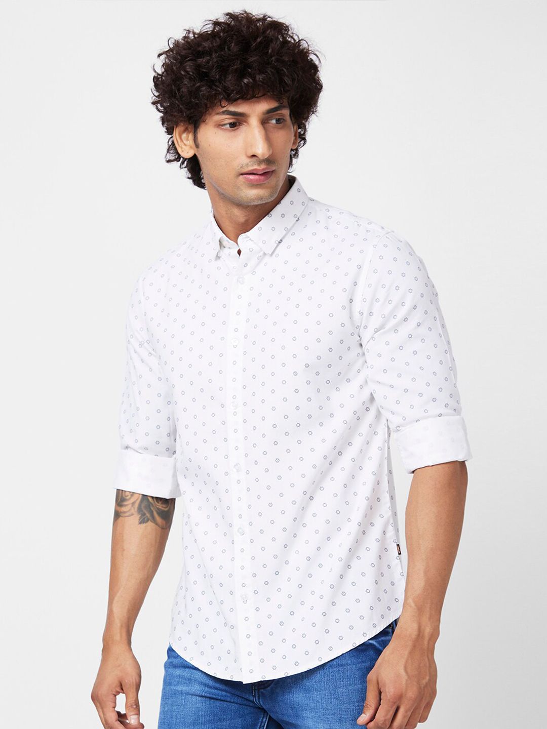 SPYKAR Slim Fit Opaque Conversational Printed Cotton Casual Shirt