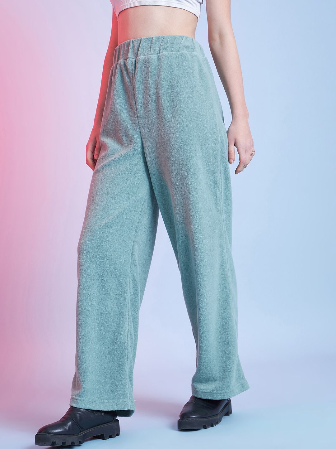 STREET 9 BASICS Street Style Women Green Mid-Rise Relaxed Loose Fit Parallel Trousers