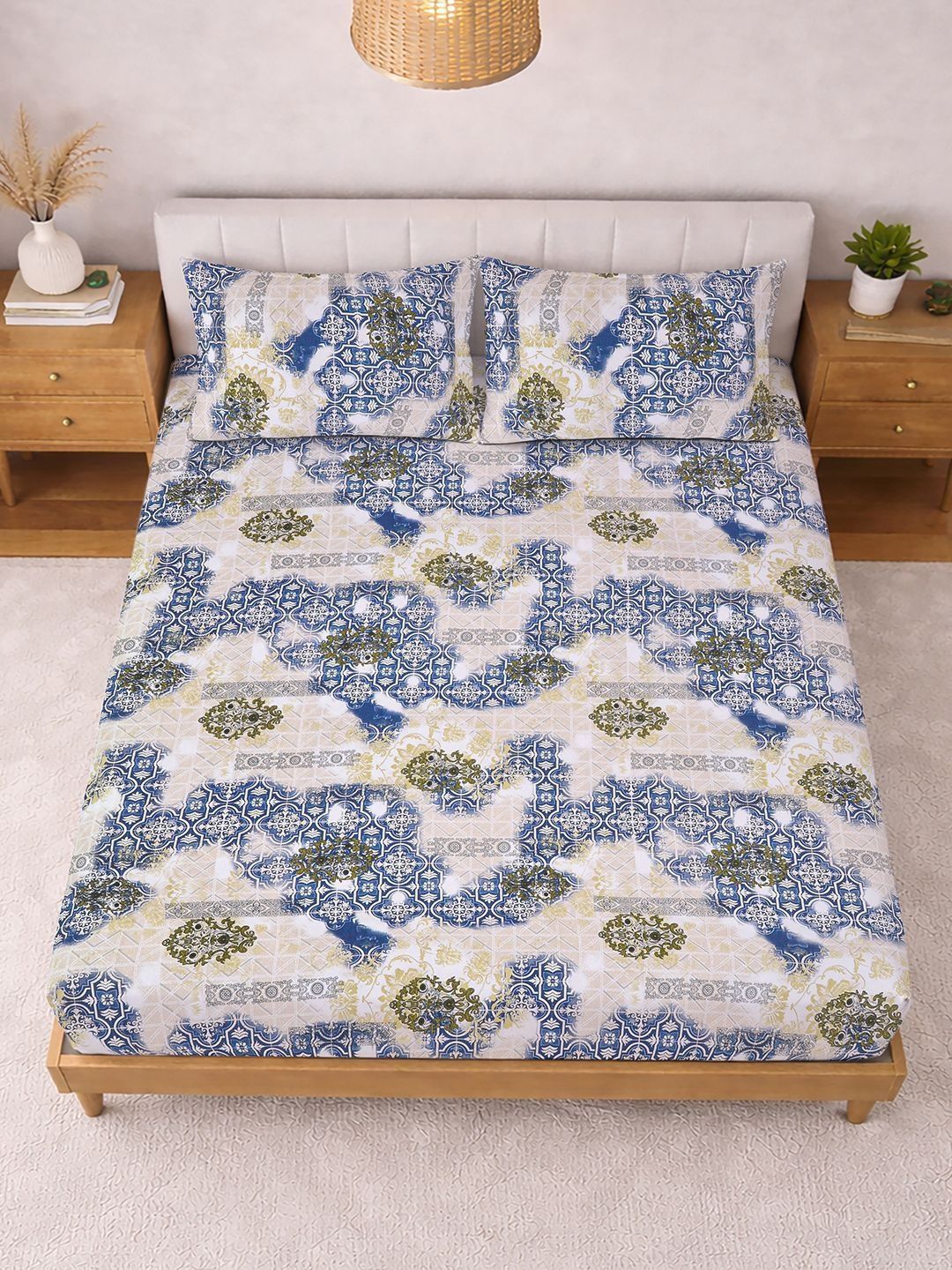KLOTTHE Blue Ethnic Motifs  300 TC Super King Fine Bedsheets