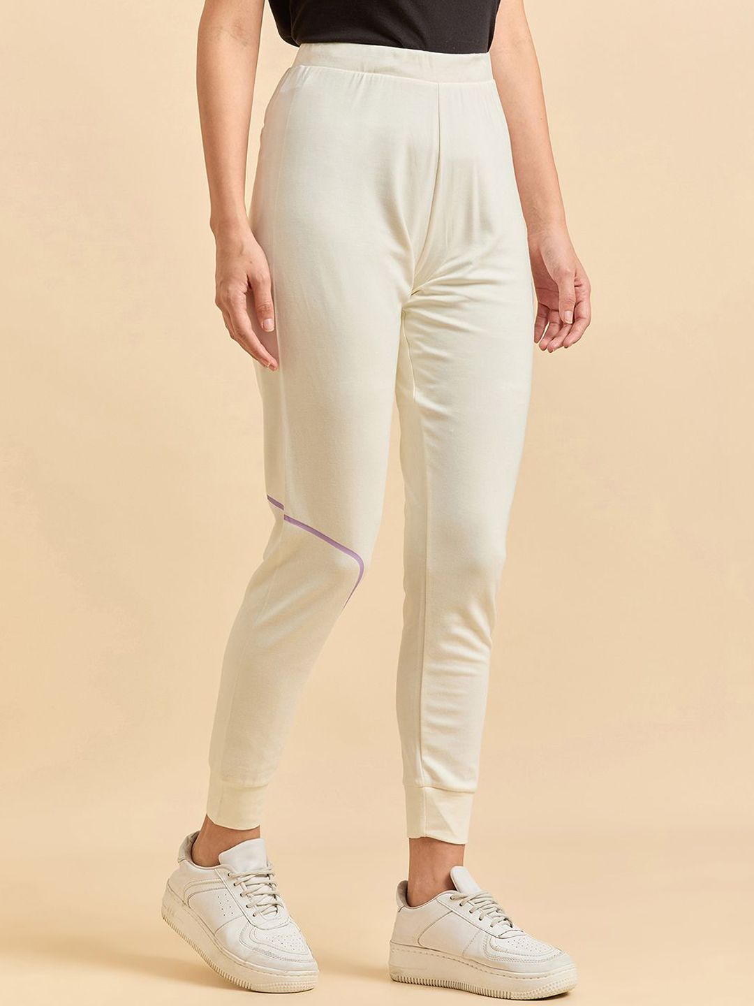 Sweet Dreams Women Mid-Rise Joggers